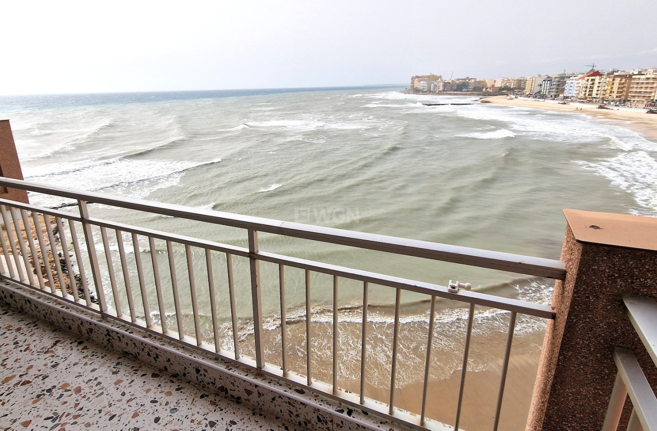 Odsprzedaż - Mieszkanie w bloku - Torrevieja - Costa Blanca