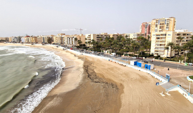 Odsprzedaż - Mieszkanie w bloku - Torrevieja - Costa Blanca