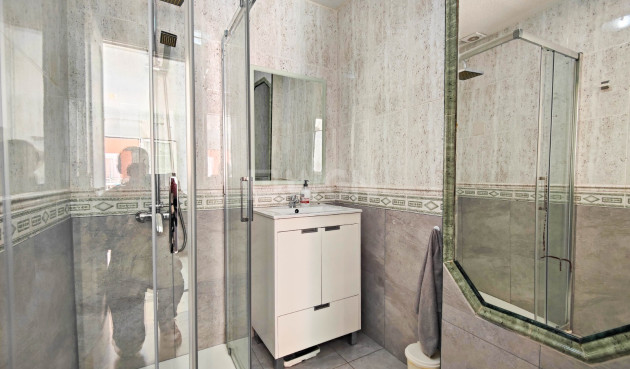 Odsprzedaż - Daszek - Torrevieja - Costa Blanca