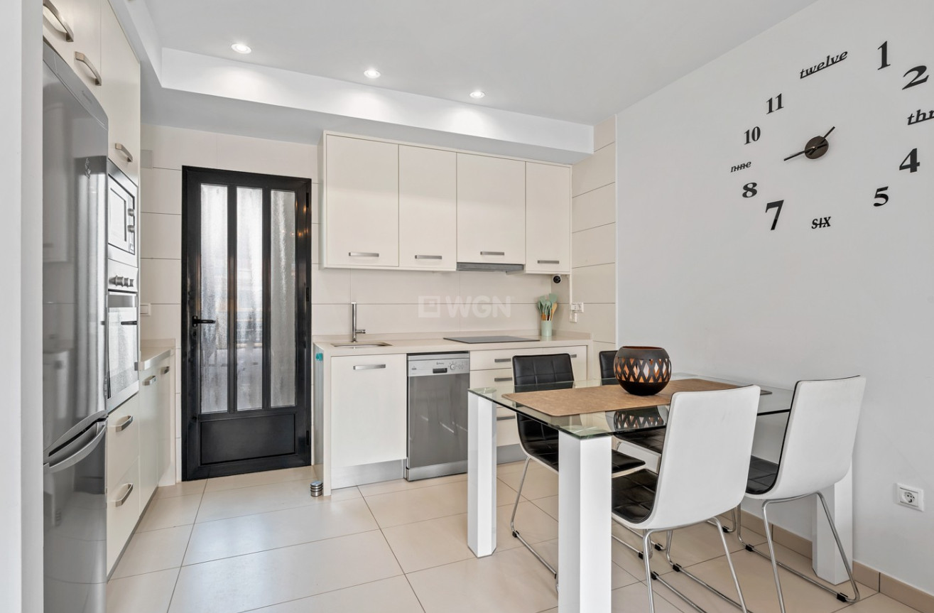 Odsprzedaż - Mieszkanie w bloku - Orihuela Costa - Costa Blanca