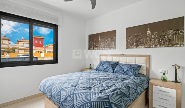 Odsprzedaż - Mieszkanie w bloku - Orihuela Costa - Costa Blanca