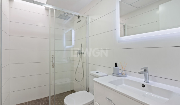 Odsprzedaż - Mieszkanie w bloku - Orihuela Costa - Costa Blanca