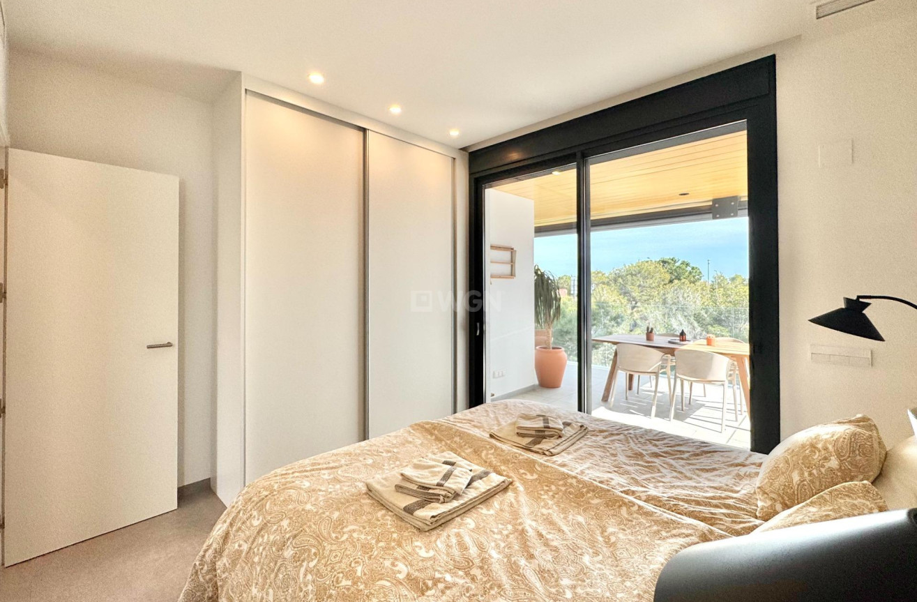 Resale - Apartment / flat - Orihuela - Las Colinas Golf