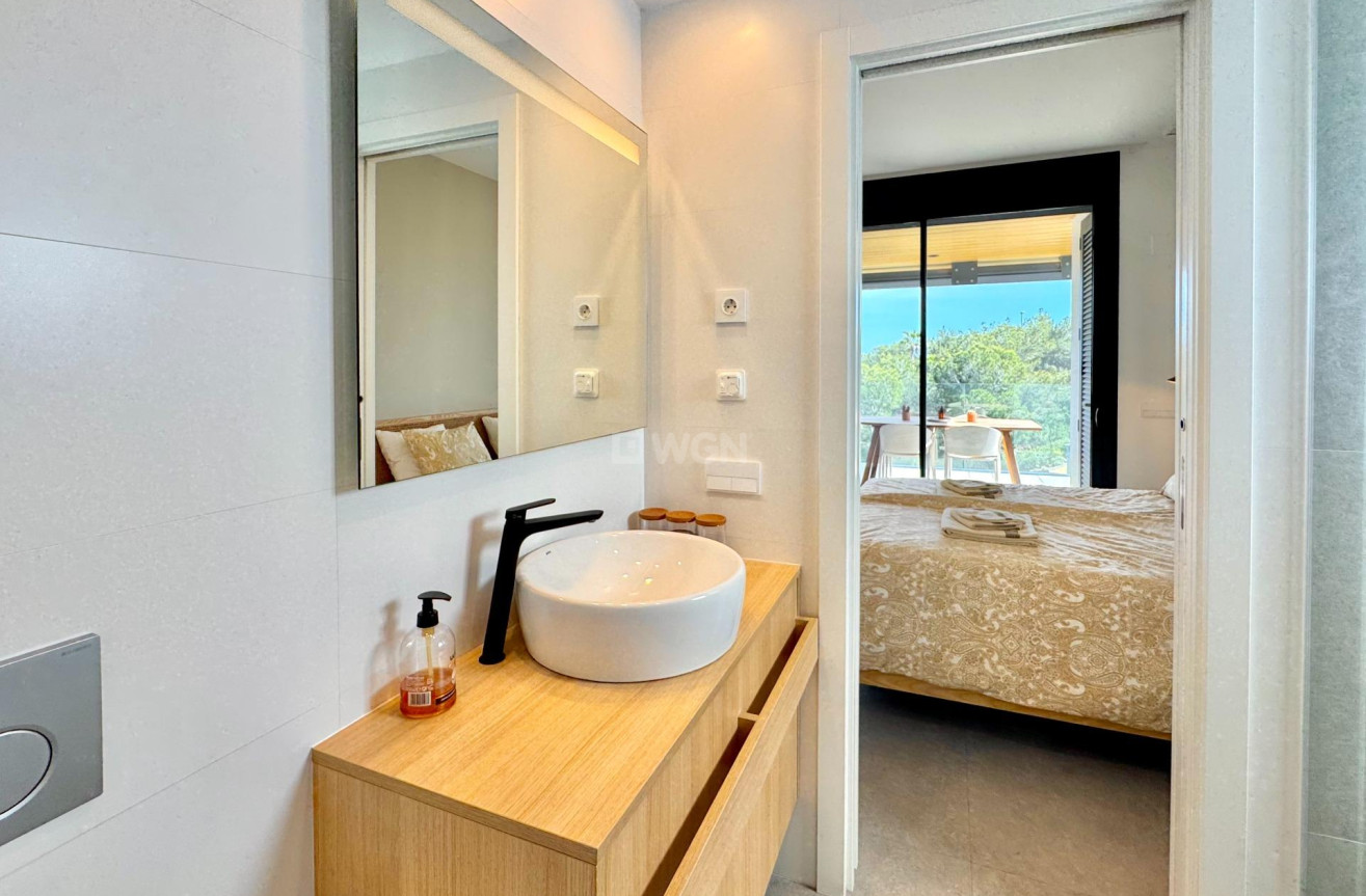 Resale - Apartment / flat - Orihuela - Las Colinas Golf