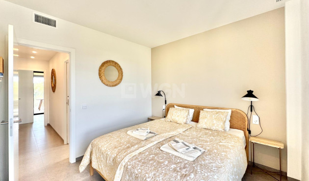 Resale - Apartment / flat - Orihuela - Las Colinas Golf