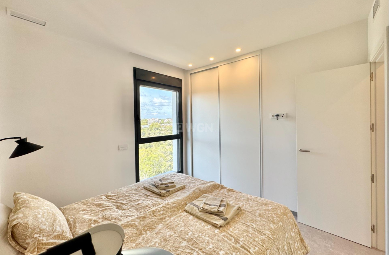 Resale - Apartment / flat - Orihuela - Las Colinas Golf