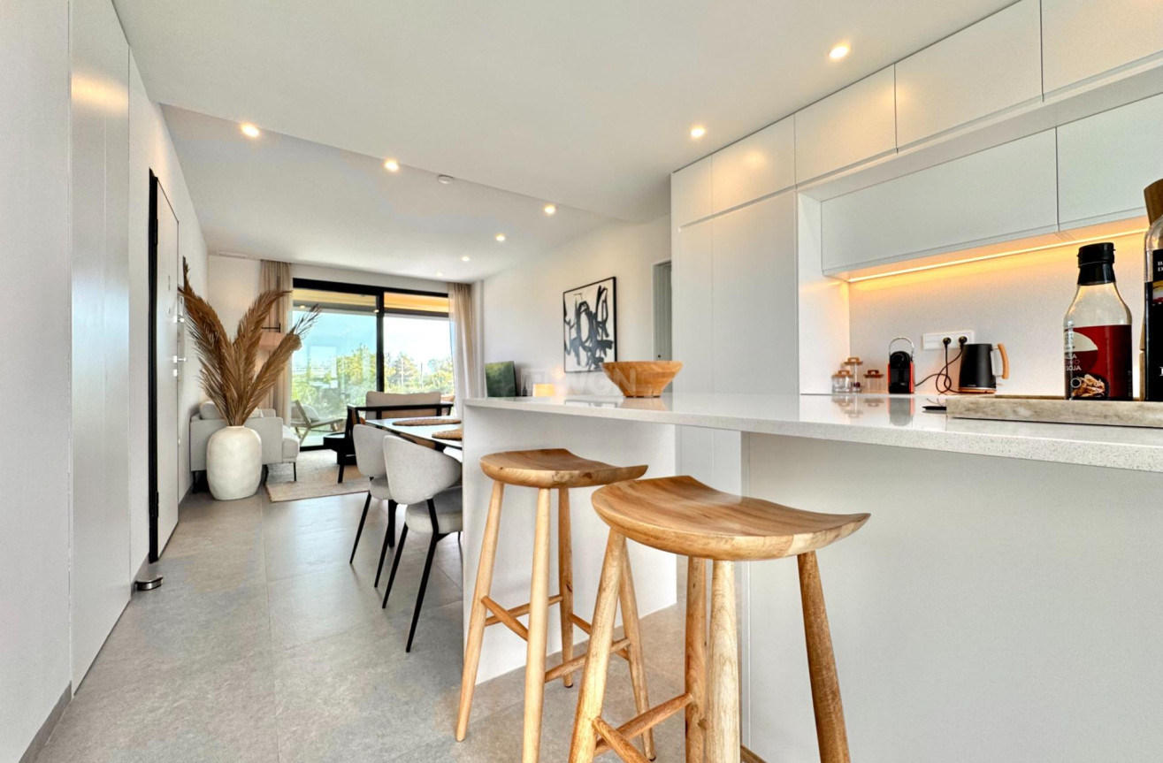 Resale - Apartment / flat - Orihuela - Las Colinas Golf