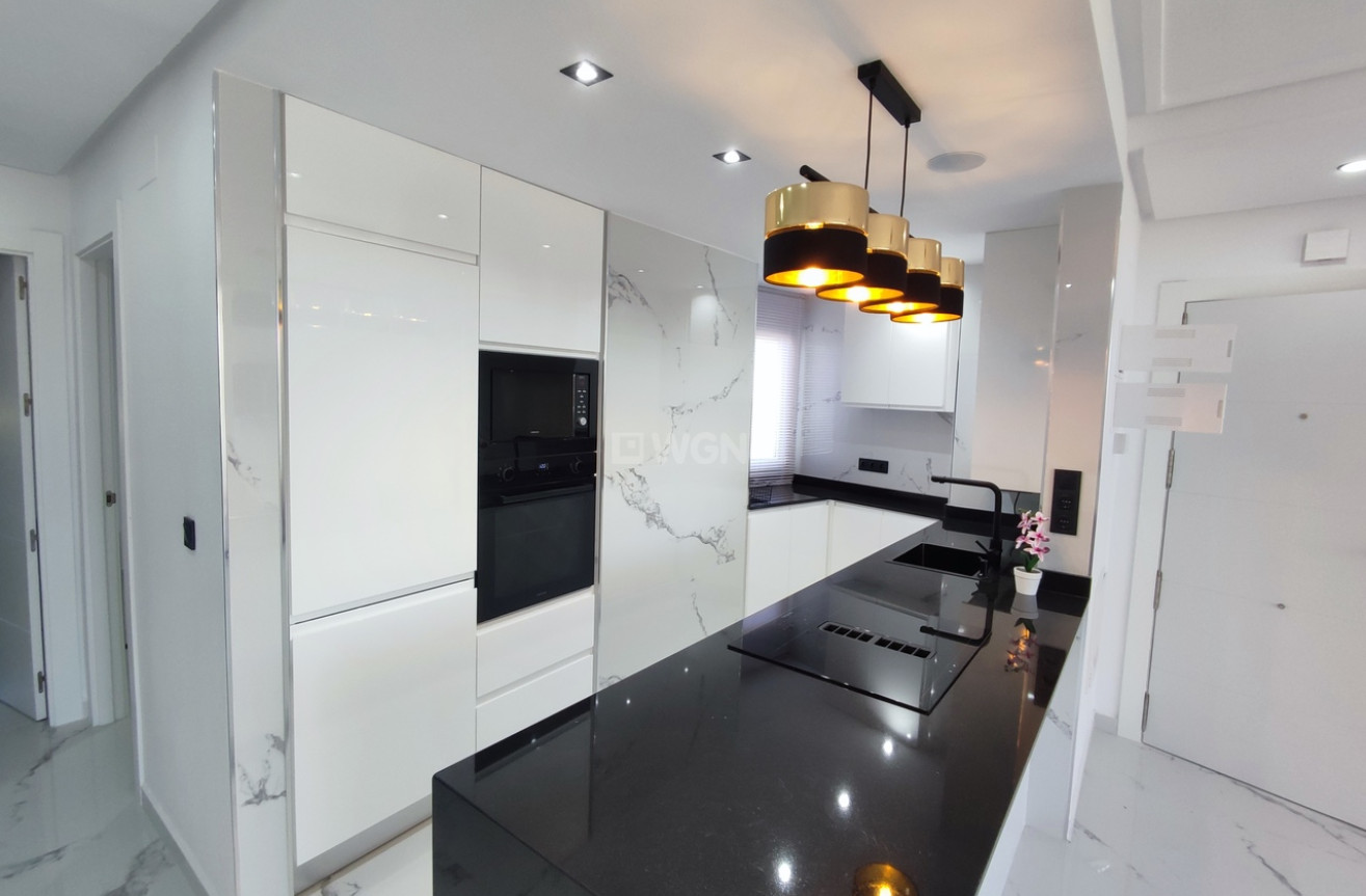 Odsprzedaż - Mieszkanie w bloku - Hacienda Riquelme Golf Resort - Inland