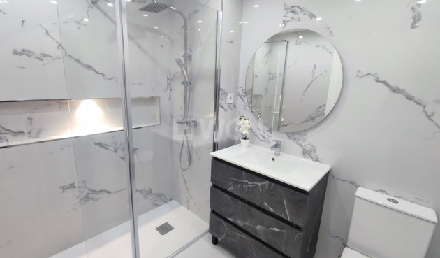 Odsprzedaż - Mieszkanie w bloku - Hacienda Riquelme Golf Resort - Inland