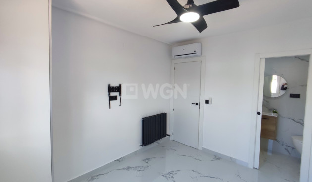 Odsprzedaż - Mieszkanie w bloku - Hacienda Riquelme Golf Resort - Inland