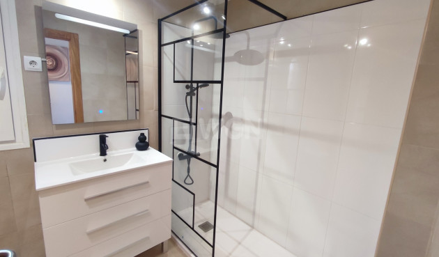 Odsprzedaż - Mieszkanie w bloku - Hacienda Riquelme Golf Resort - Inland