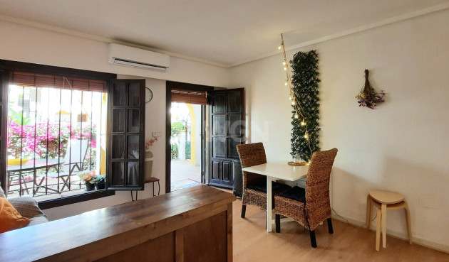 Odsprzedaż - Bungalow - Torrevieja - La Mata