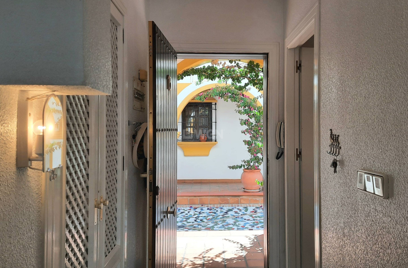 Odsprzedaż - Bungalow - Torrevieja - La Mata