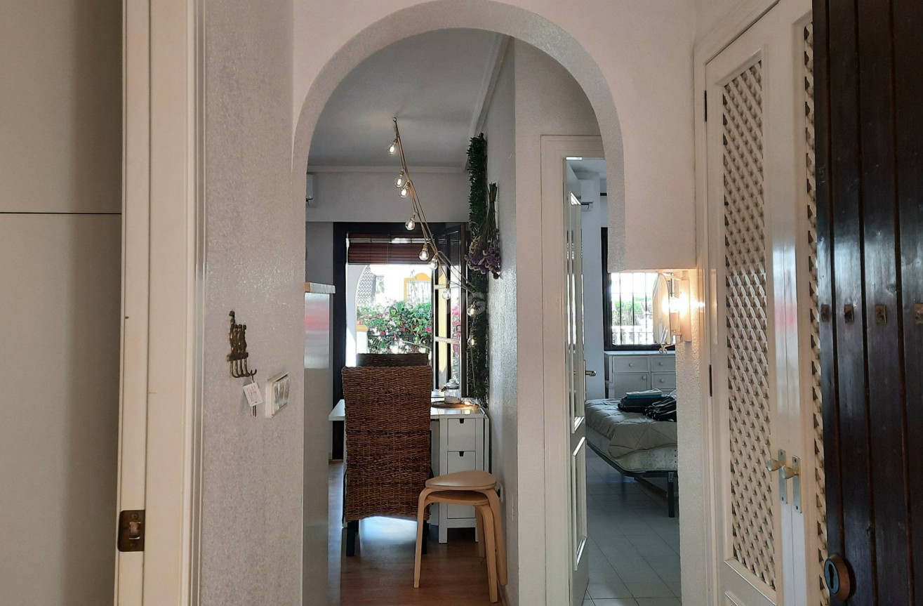 Odsprzedaż - Bungalow - Torrevieja - La Mata