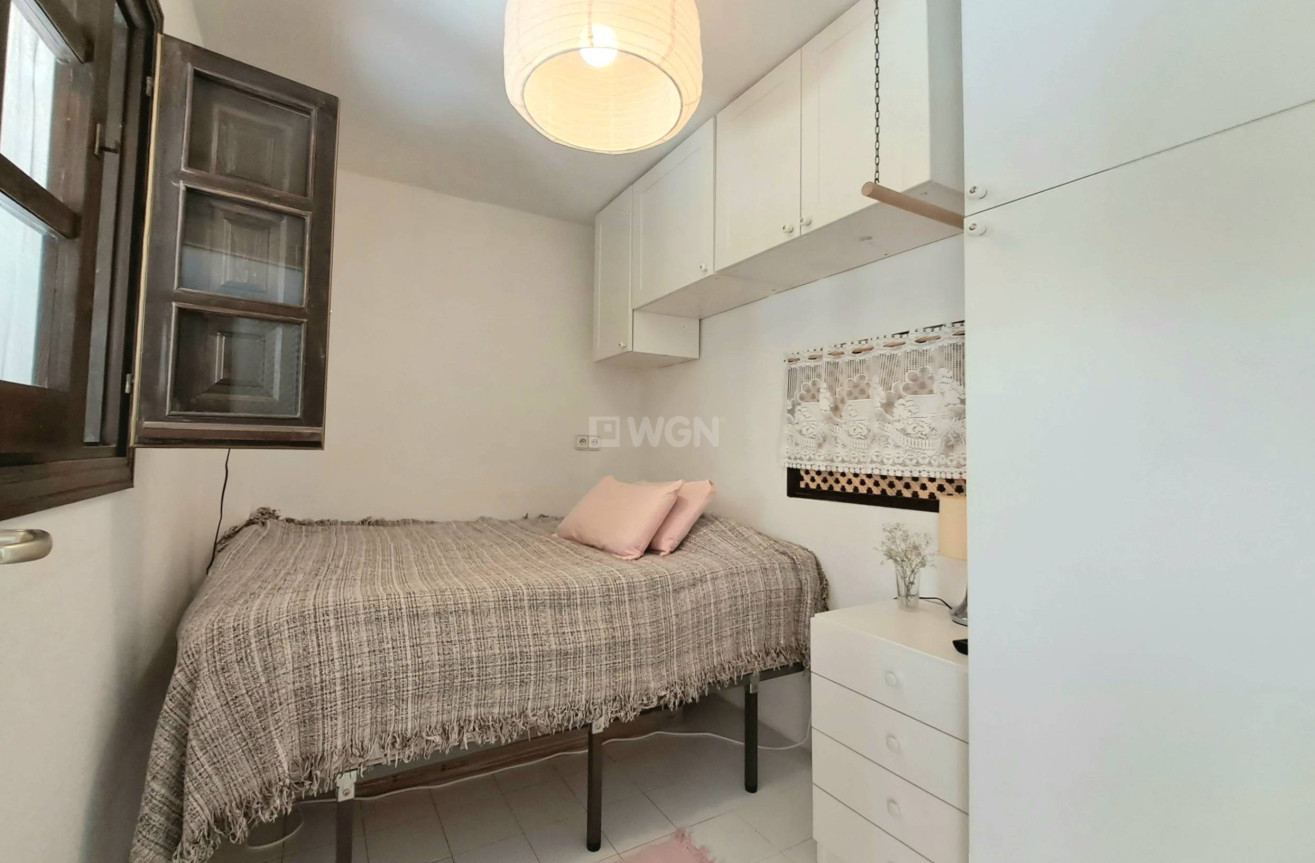 Odsprzedaż - Bungalow - Torrevieja - La Mata