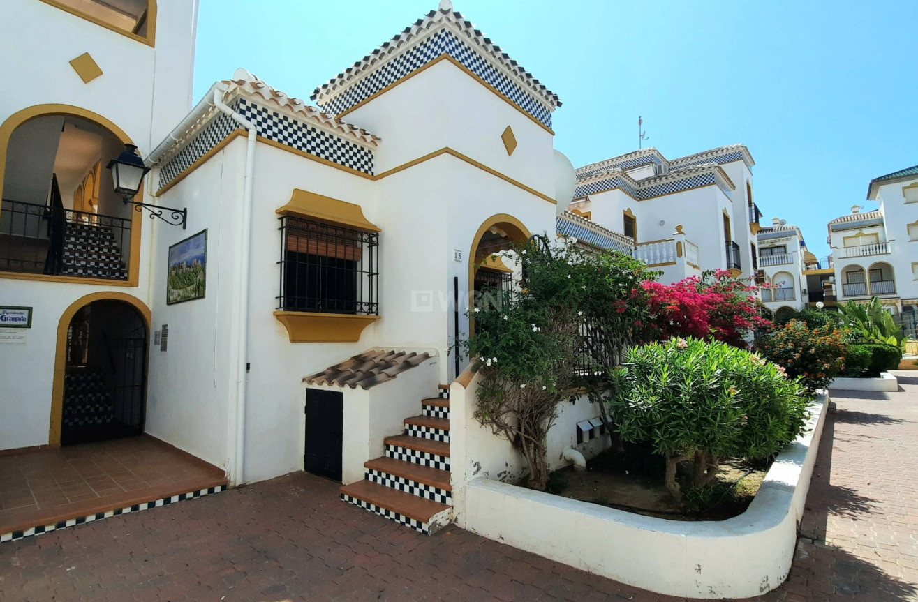 Odsprzedaż - Bungalow - Torrevieja - La Mata
