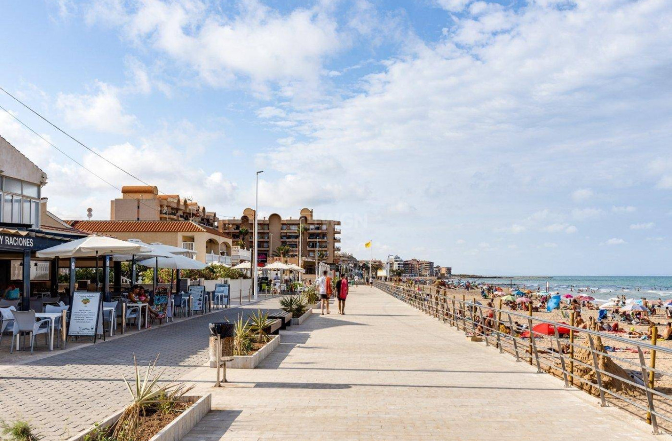 Odsprzedaż - Bungalow - Torrevieja - La Mata