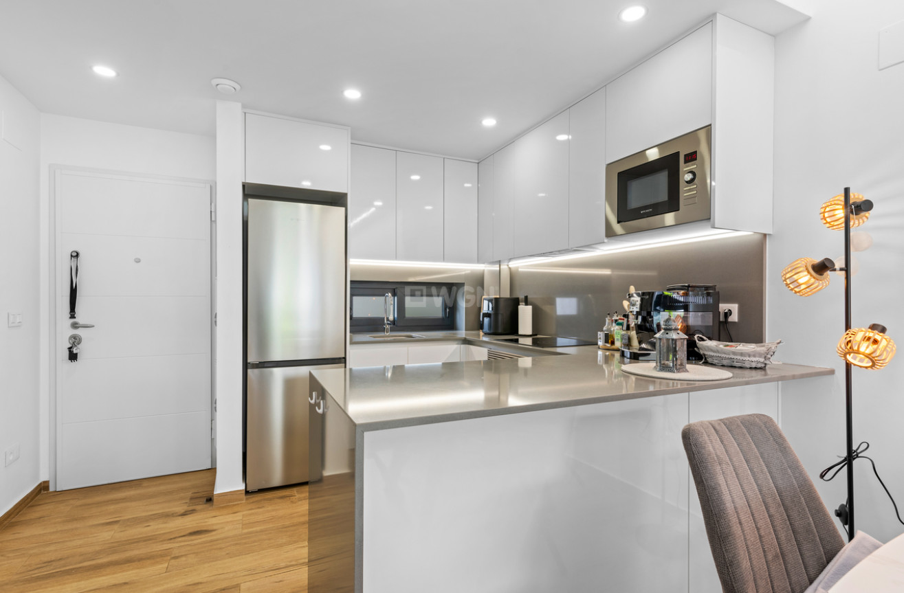 Odsprzedaż - Mieszkanie w bloku - Villamartin - Costa Blanca