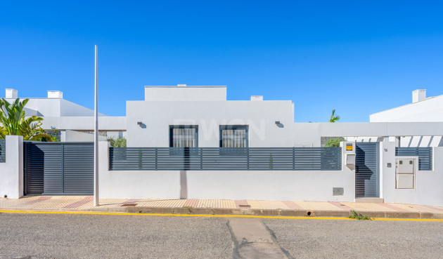 Odsprzedaż - Villa - Mar de Cristal - Costa Calida