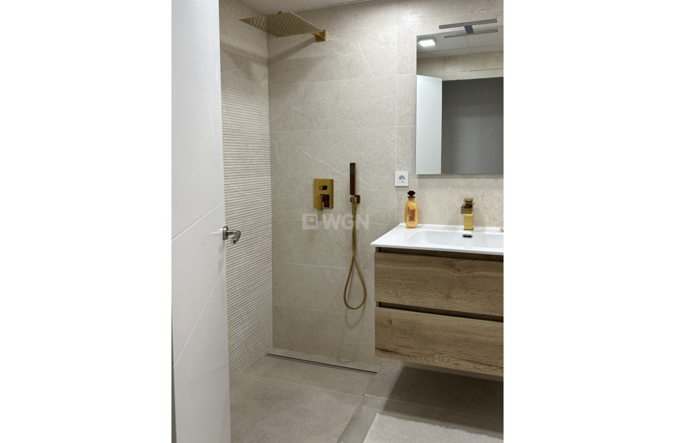 Resale - Apartment / flat - Torrevieja - Costa Blanca