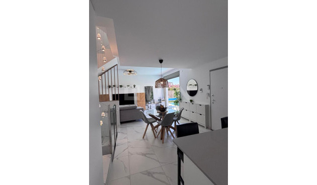 Wiederverkauf - Villa - Villamartin - Costa Blanca