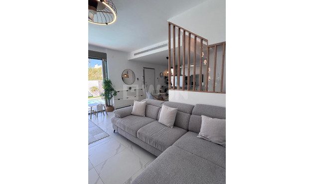 Wiederverkauf - Villa - Villamartin - Costa Blanca
