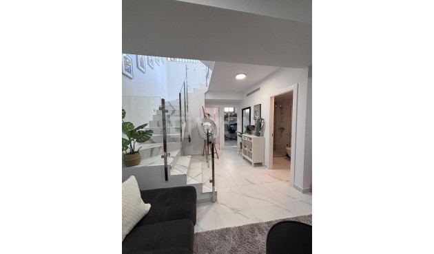 Wiederverkauf - Villa - Villamartin - Costa Blanca