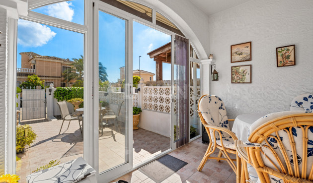 Resale - Villa - La Marina - Costa Blanca