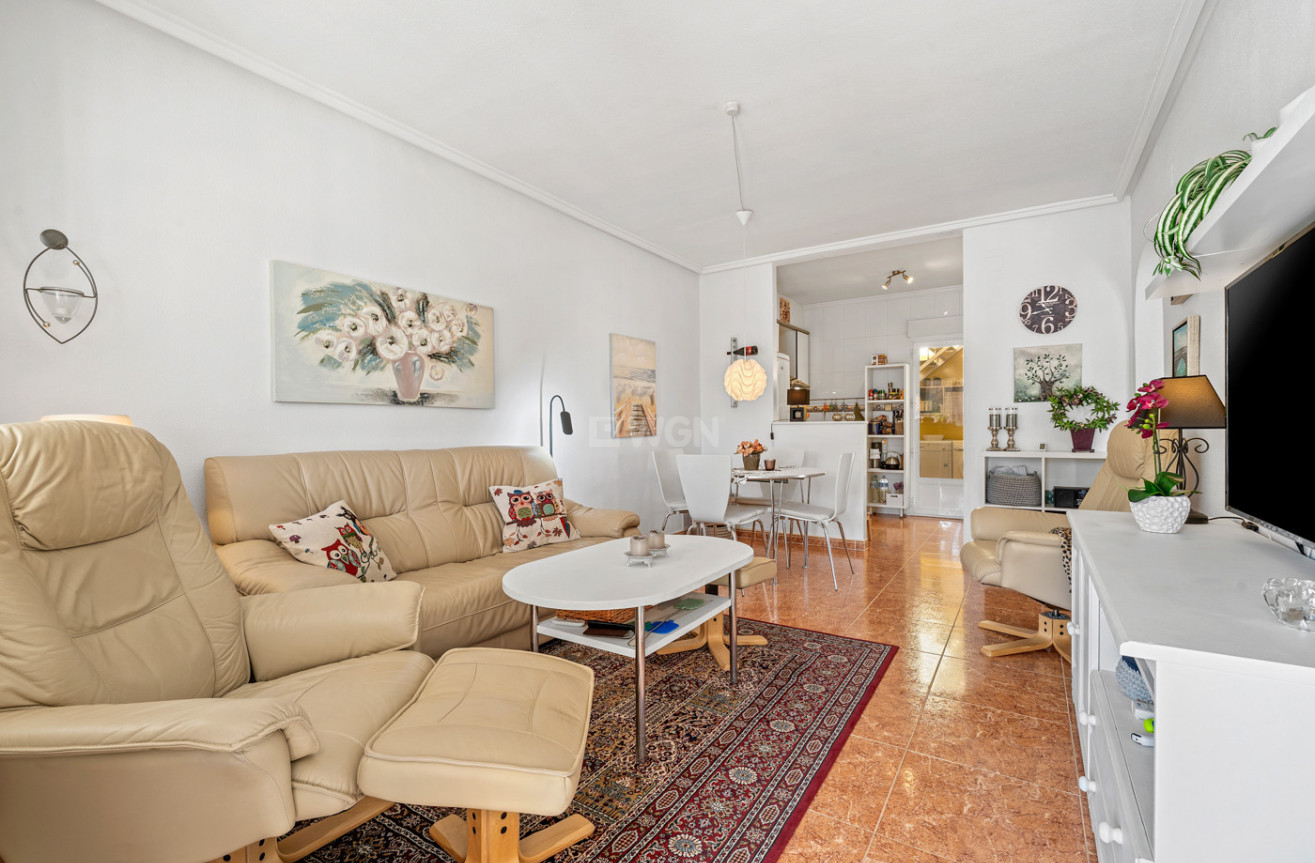 Resale - Villa - La Marina - Costa Blanca