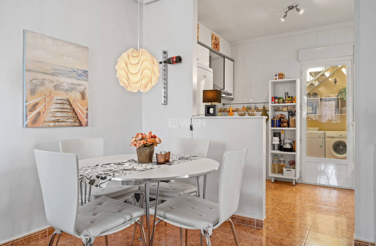 Resale - Villa - La Marina - Costa Blanca