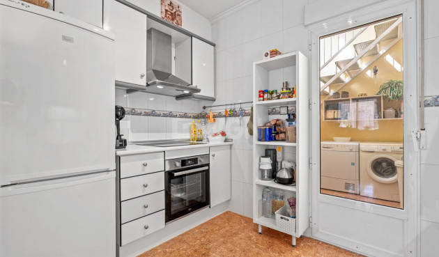 Resale - Villa - La Marina - Costa Blanca