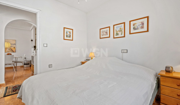 Resale - Villa - La Marina - Costa Blanca