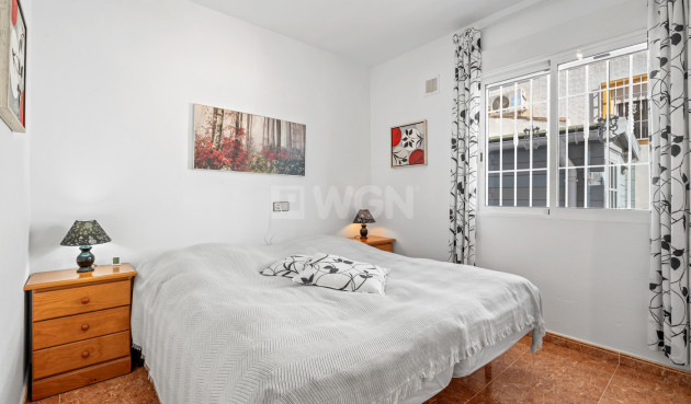 Resale - Villa - La Marina - Costa Blanca