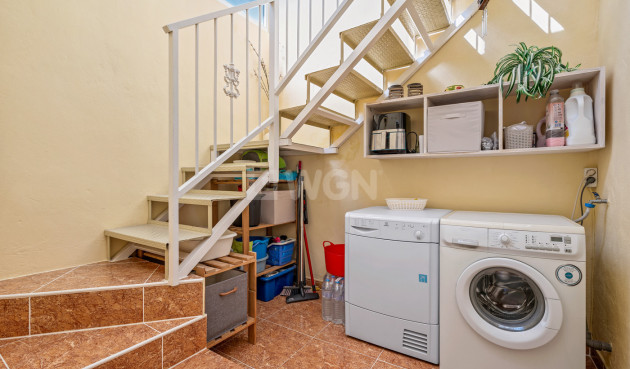 Resale - Villa - La Marina - Costa Blanca