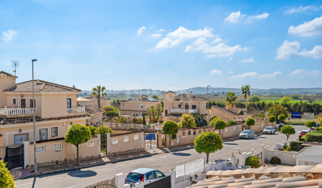 Resale - Villa - La Marina - Costa Blanca