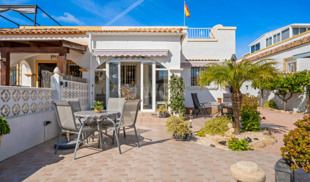 Resale - Villa - La Marina - Costa Blanca
