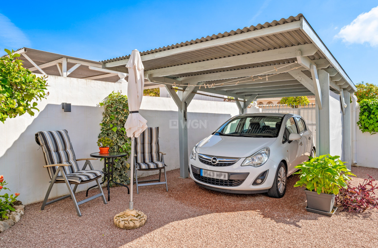 Resale - Villa - La Marina - Costa Blanca