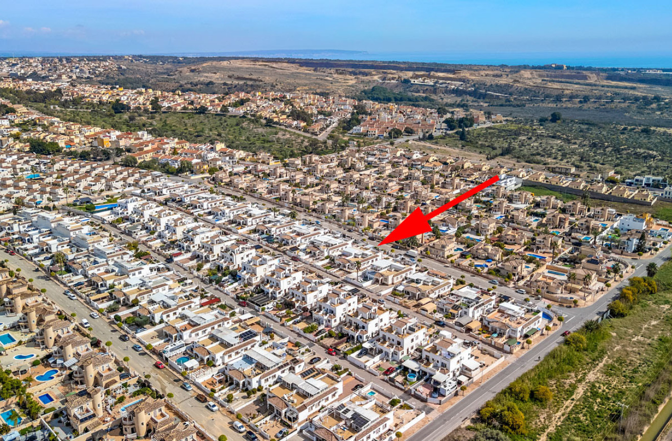 Resale - Villa - La Marina - Costa Blanca