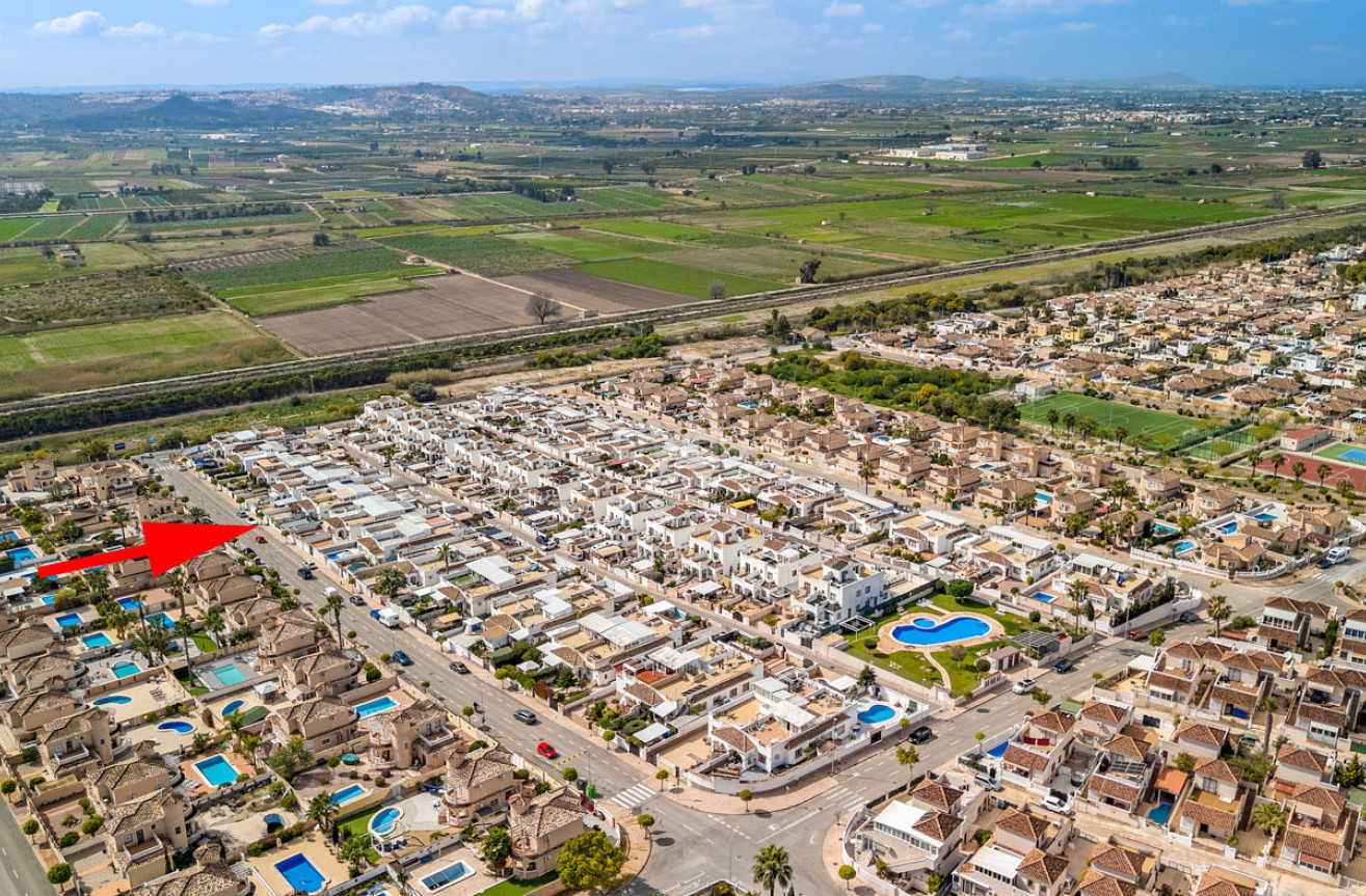 Resale - Villa - La Marina - Costa Blanca