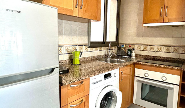 Resale - Apartment / flat - Torrevieja - Centro