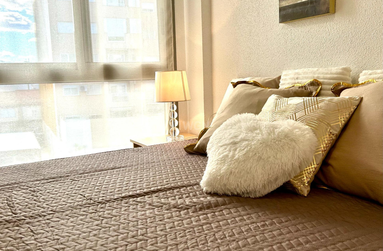 Resale - Apartment / flat - Torrevieja - Centro