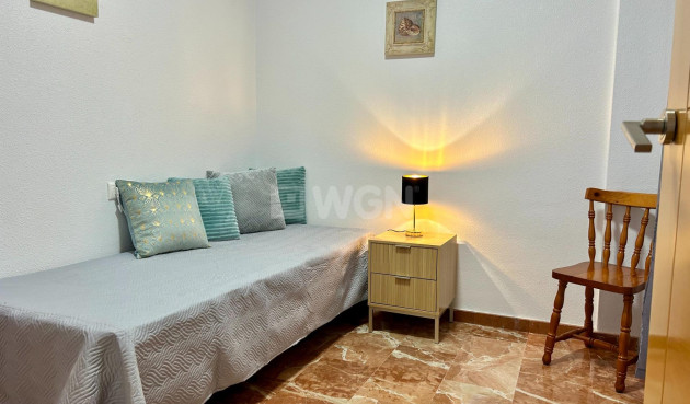 Resale - Apartment / flat - Torrevieja - Centro