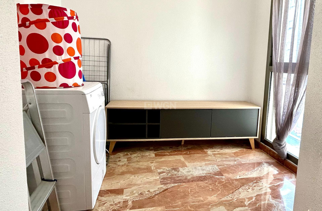 Resale - Apartment / flat - Torrevieja - Centro