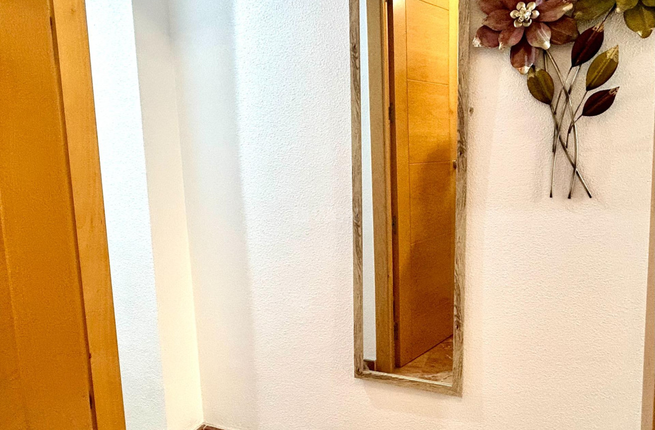 Resale - Apartment / flat - Torrevieja - Centro