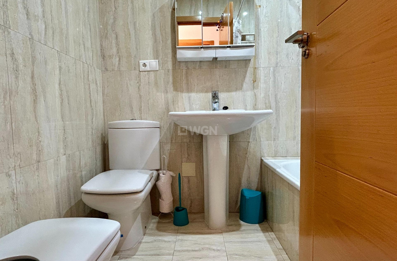 Resale - Apartment / flat - Torrevieja - Centro