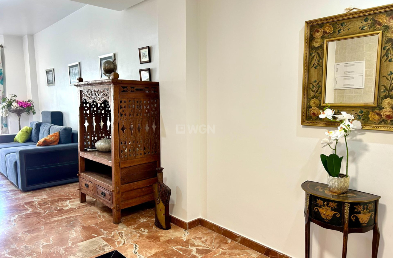 Resale - Apartment / flat - Torrevieja - Centro