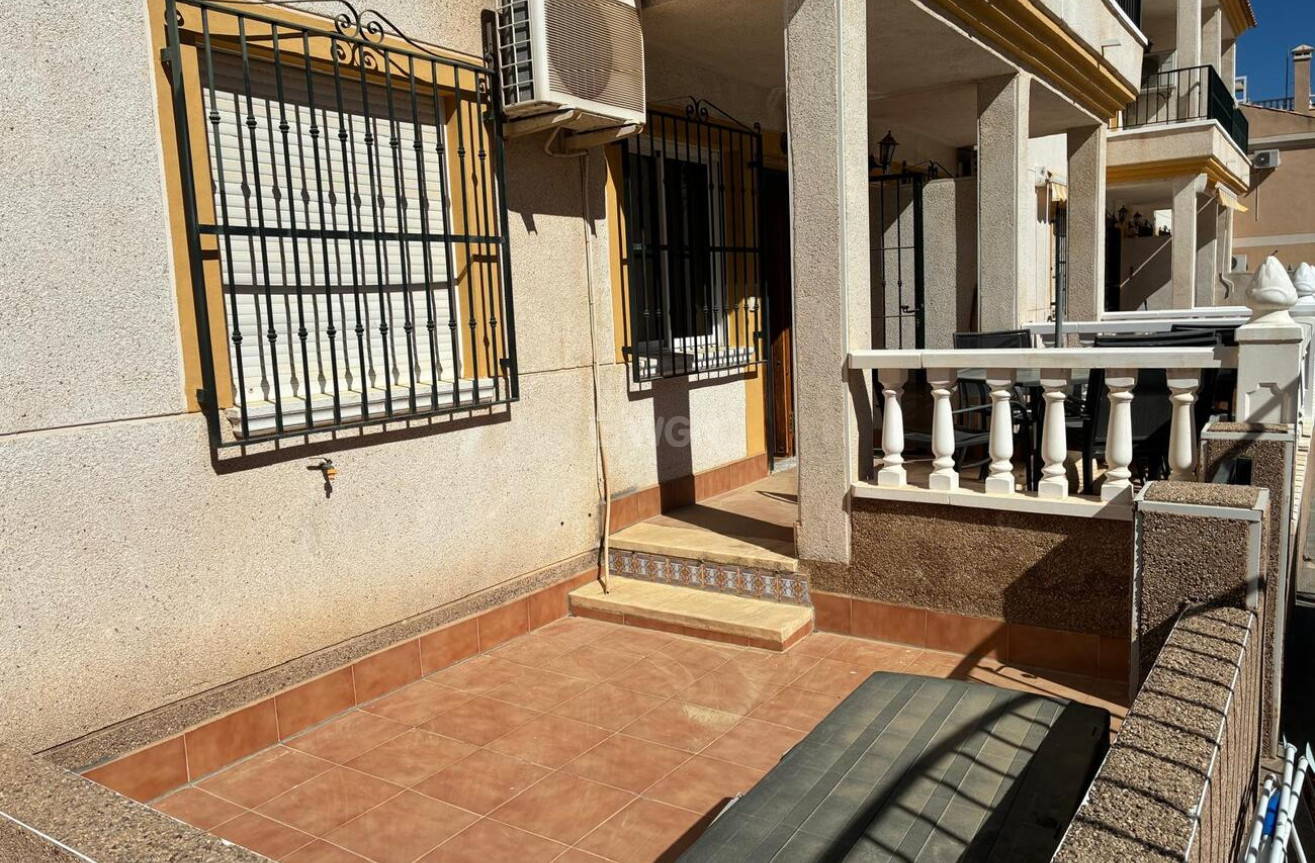 Resale - Apartment / flat - Algorfa - Costa Blanca