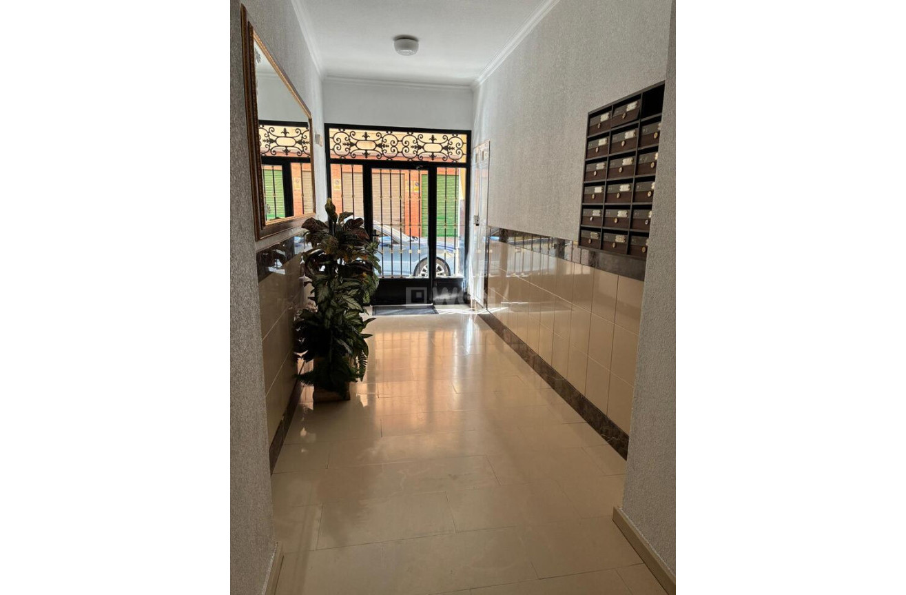 Resale - Apartment / flat - Almoradí - Costa Blanca