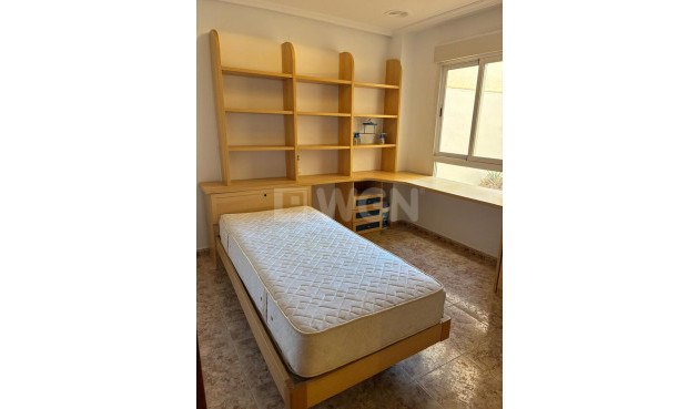 Resale - Apartment / flat - Almoradí - Costa Blanca