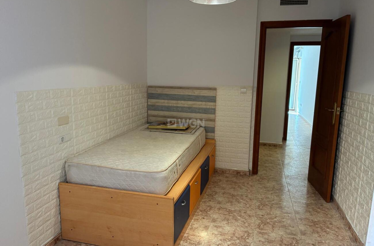 Resale - Apartment / flat - Almoradí - Costa Blanca